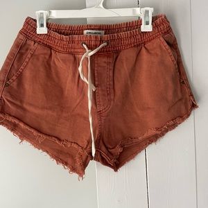 Billabong pull on shorts